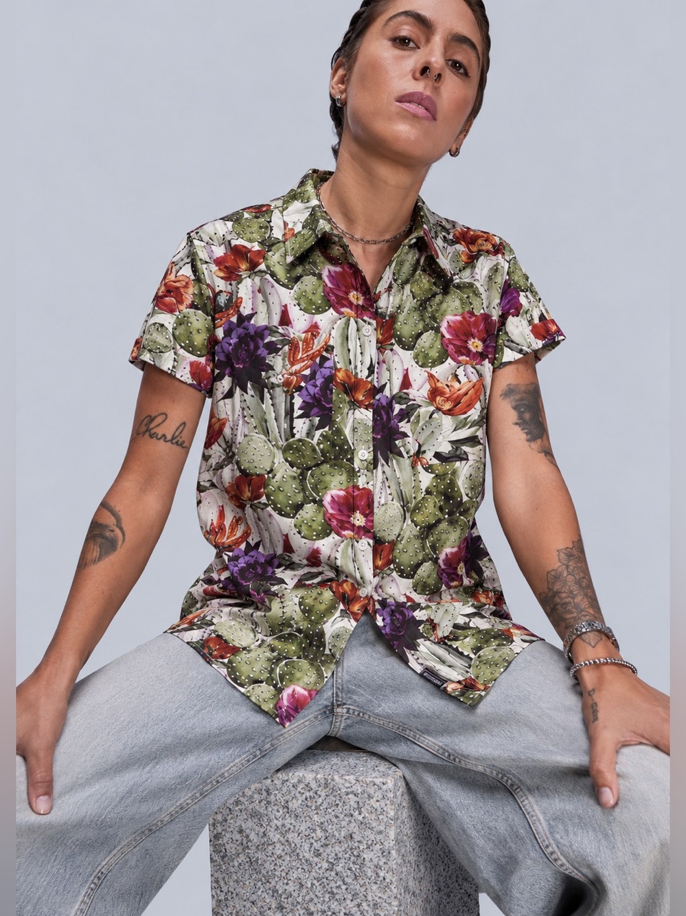 Wildfang Women's The Empower Short Sleeve Button-Up Shirt in Cactus Bloom Large